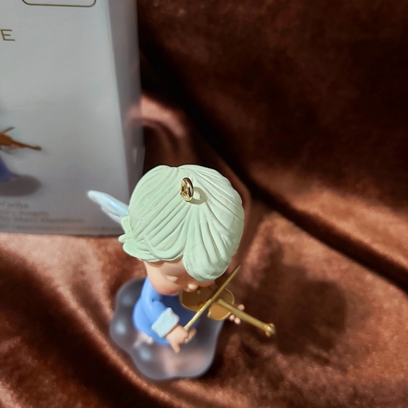 Hallmark Collectable ornament Viola - Picture 2 of 6
